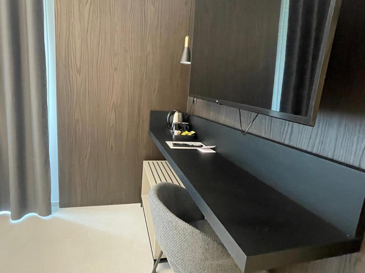 Hotel Ristorante Tre Lanterne & Spa 阿夸桑塔泰尔梅 外观 照片