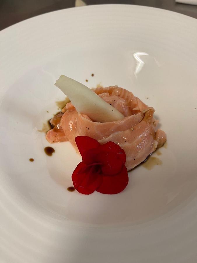 Hotel Ristorante Tre Lanterne & Spa 阿夸桑塔泰尔梅 外观 照片